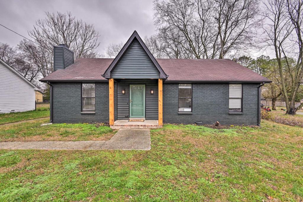 Updated Hendersonville Home about 3 Mi to Lake! photo 2