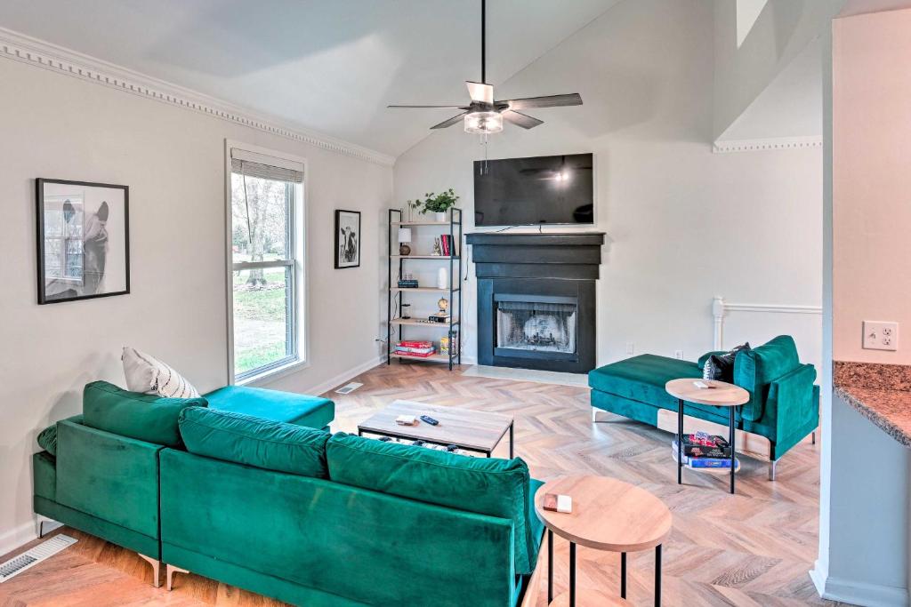 Updated Hendersonville Home about 3 Mi to Lake! photo 4
