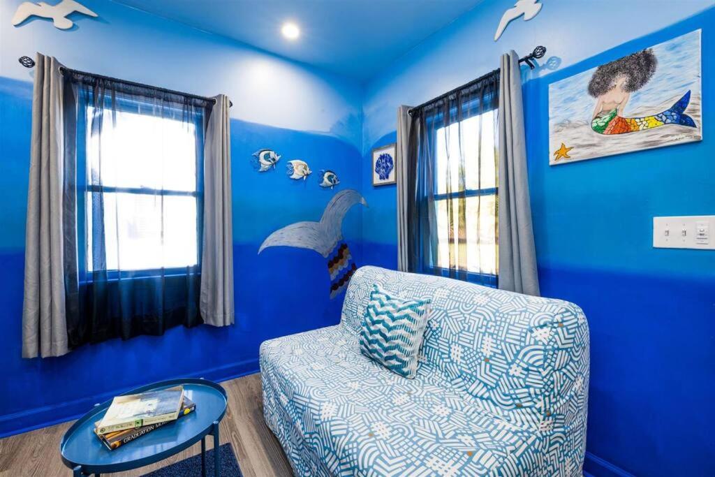 Whimsical Tiny House, Cape Charles Virginia photo 1