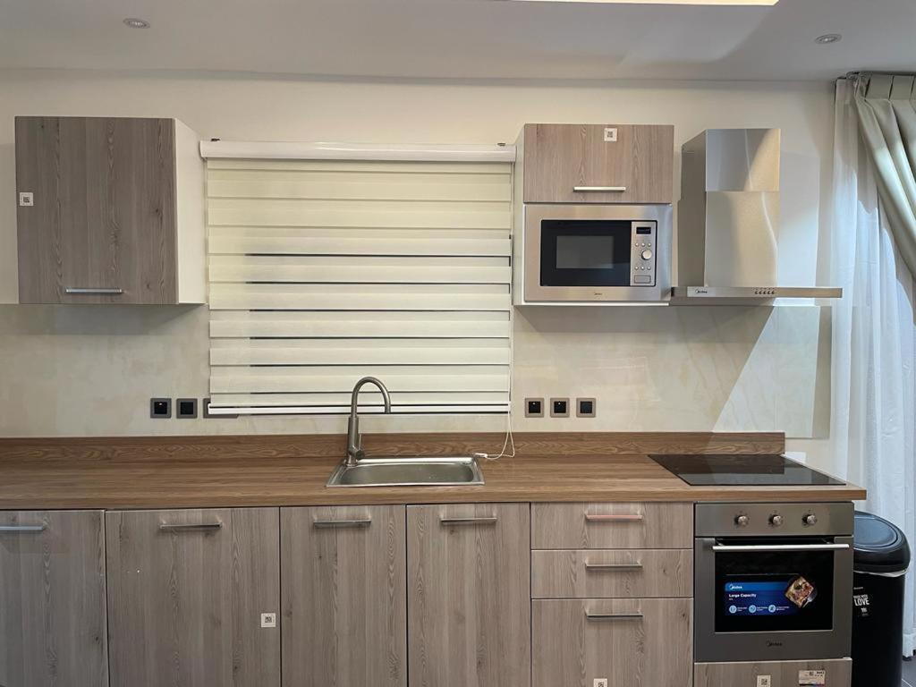 Park D-plus Apartments Cantonments photo 1