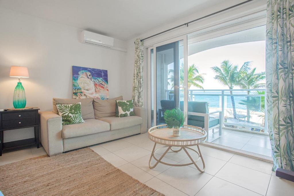 Beautiful Maho Condo Steps from the Beach photo 1