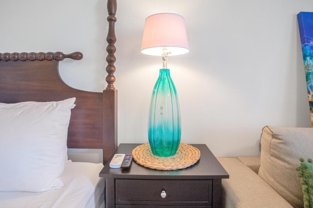 Beautiful Maho Condo Steps from the Beach photo 2