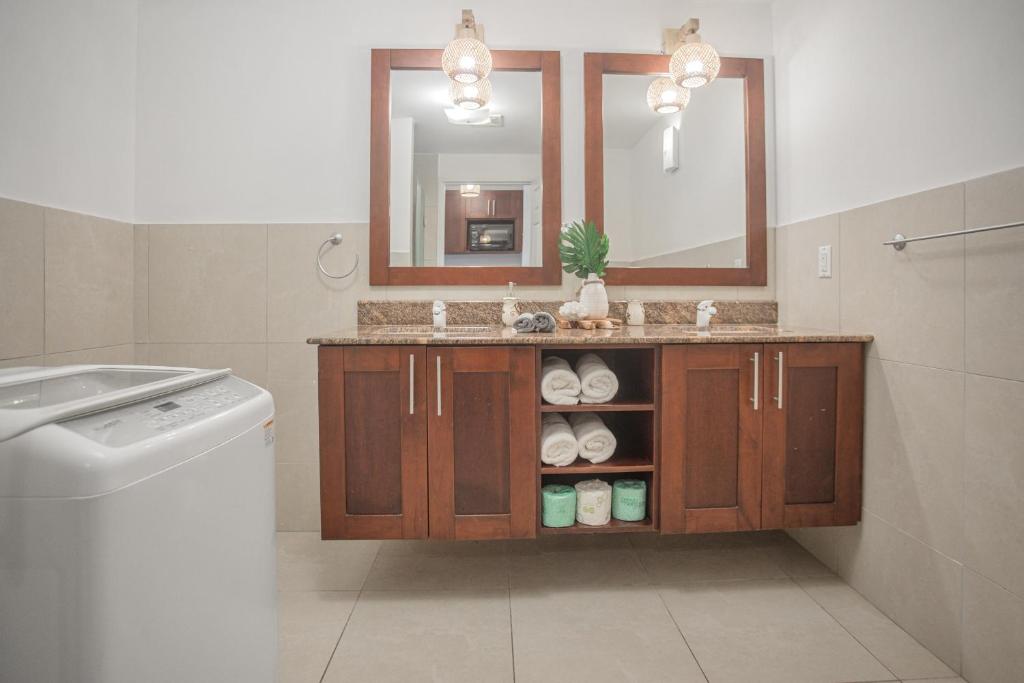 Lux Maho Reef Suite next to The Morgan Resort photo 3