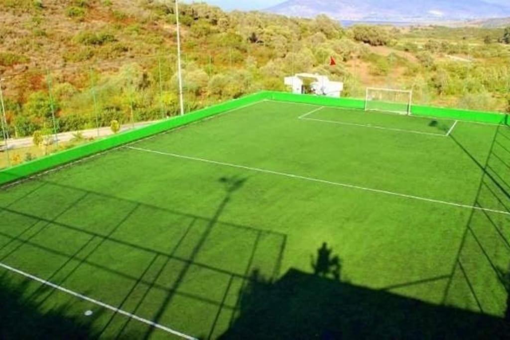 Luxury and comfortable villa with a view photo 4