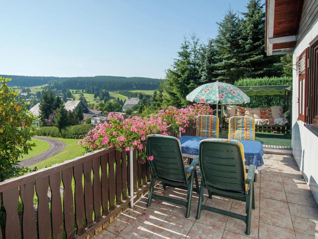Serene Holiday Home in Altenfeld with Private Terrace photo 4