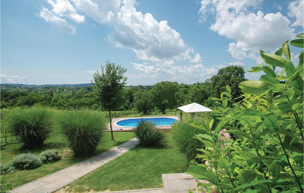 Amazing Home In Varazdinske Toplice With 3 Bedrooms, Outdoor Swimming Pool And Sauna photo 4