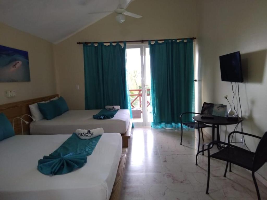 Paradise Island Beach Resort photo 3