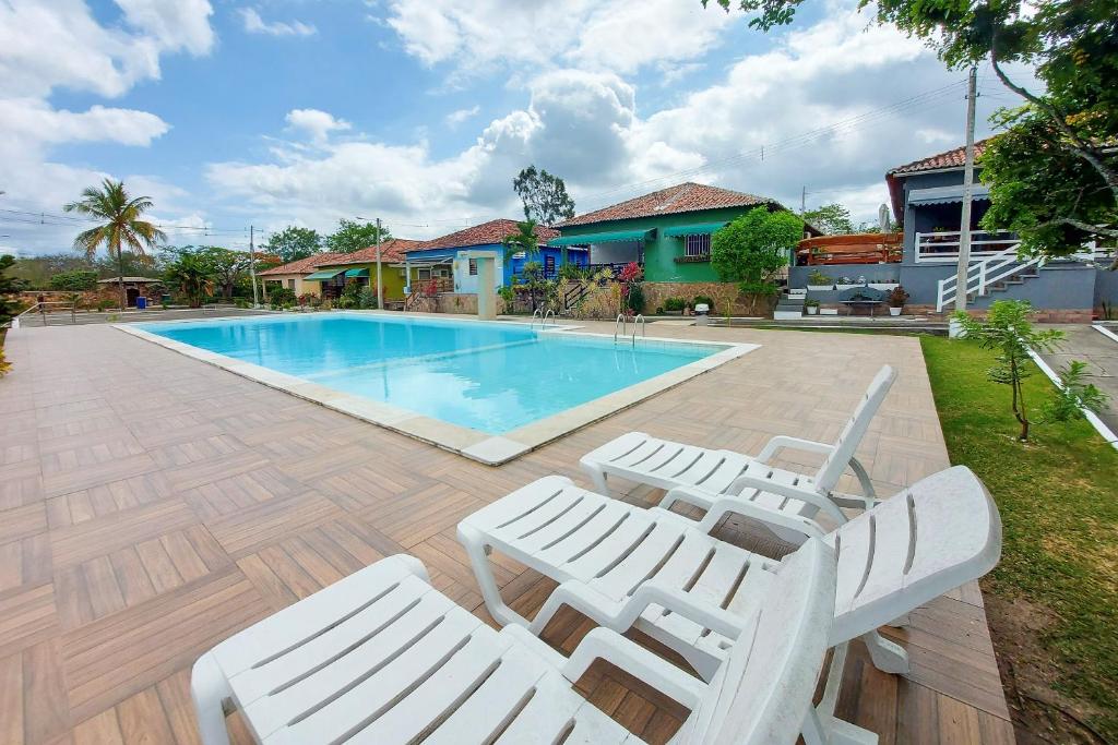 Lindo Privê 04 Suítes com AR, 5WC e Grande Piscina photo 3
