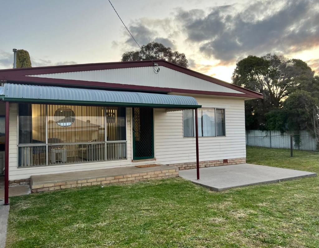Comfortable 2-Bedroom home in Mudgee - Rest Easy Mudgee photo 1