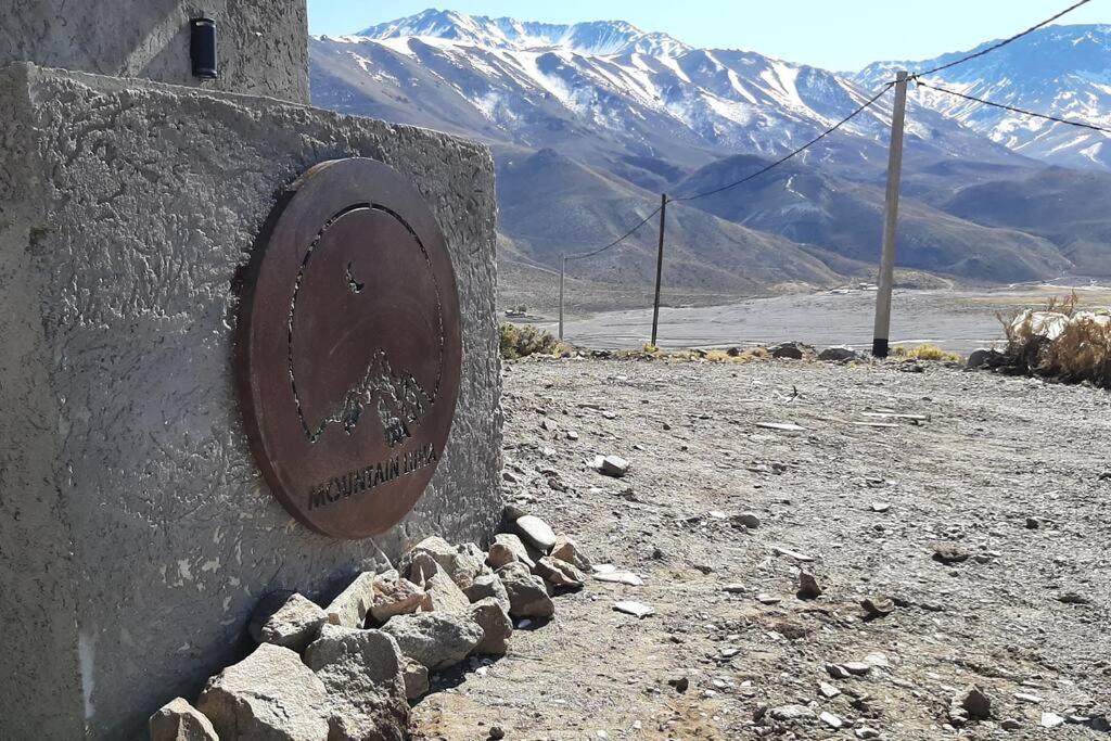 Mountain Luna -Cabaña en Pirihue Villa de Montaña-Los Molles Las Leñas-Mendoza Argentina