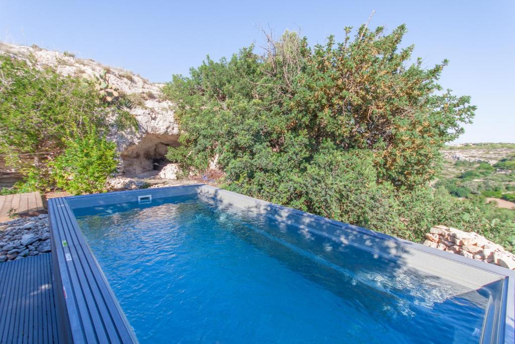 St Martin Pool & Spa - Wellness Villa- Happy Rentals photo 2