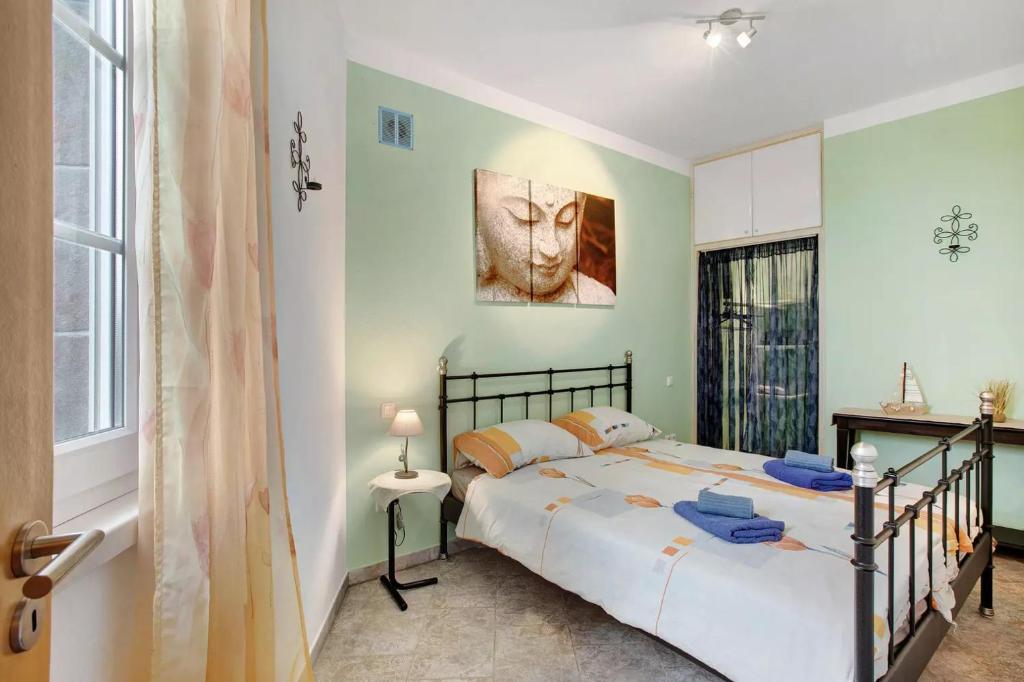 Impeccable 1-Bed Apartment in Villa de Arico Pool photo 2