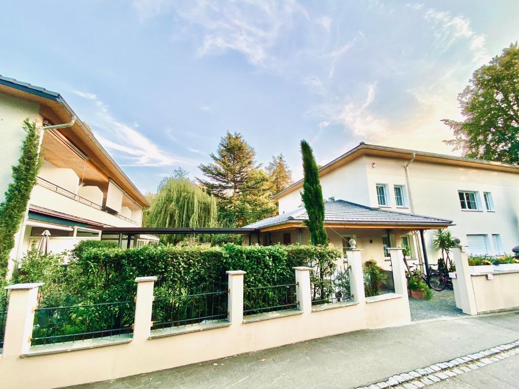 ADORIS APPARTEMENTS im Lotzbeckpark am See "nachhaltiges Wohnen in Lindau" photo 2