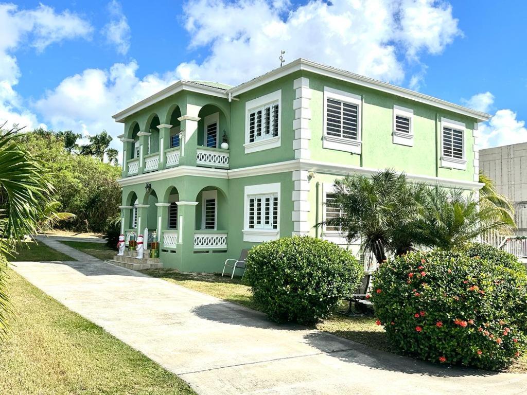 Barrenspot Tropical Villa photo 1