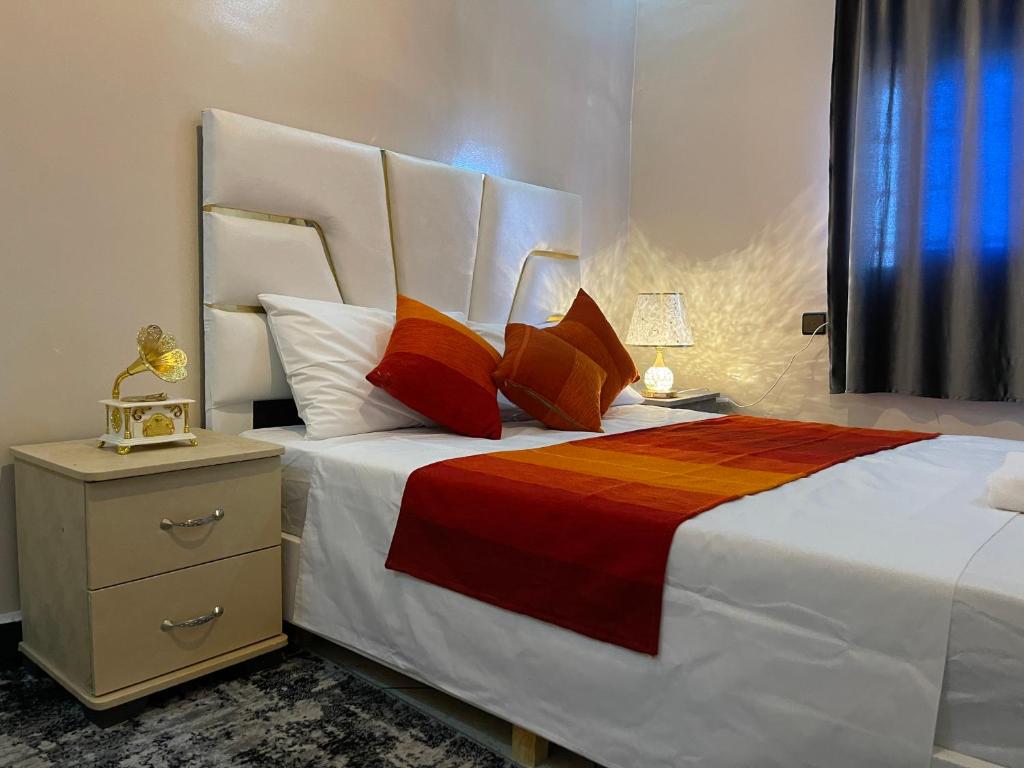 Ideal For Families I Entire Comfy Appartment I Fibre Internet Up to 100 Mbps I PALMS Residence photo 2
