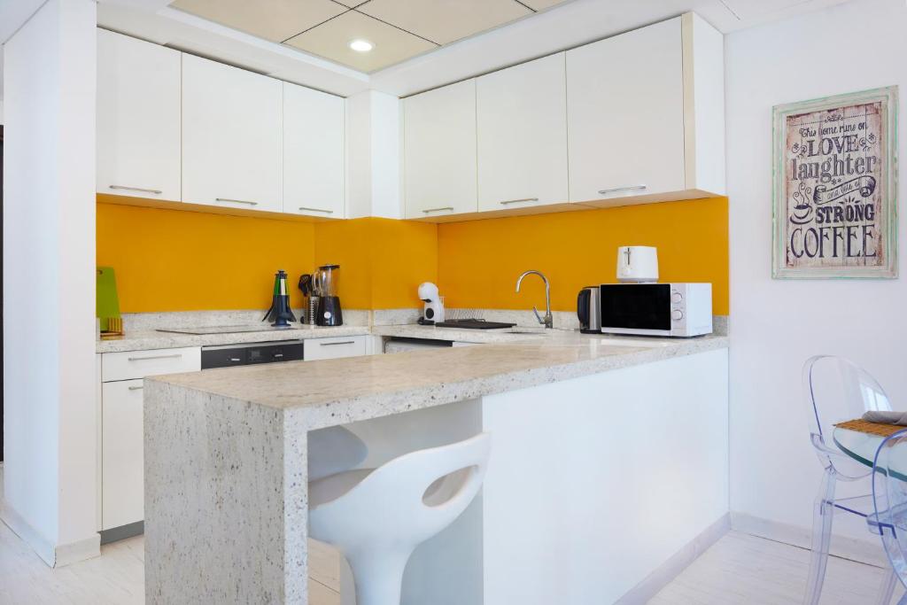 Maison Privee - Stunning Apartment with Dubai Marina View photo 4