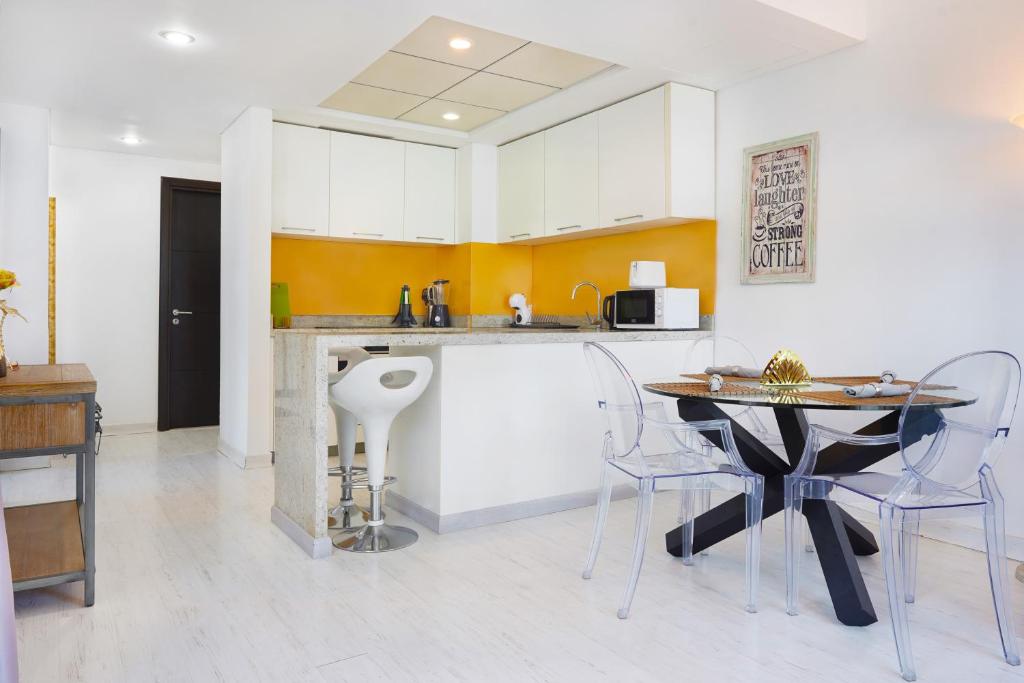 Maison Privee - Stunning Apartment with Dubai Marina View photo 2