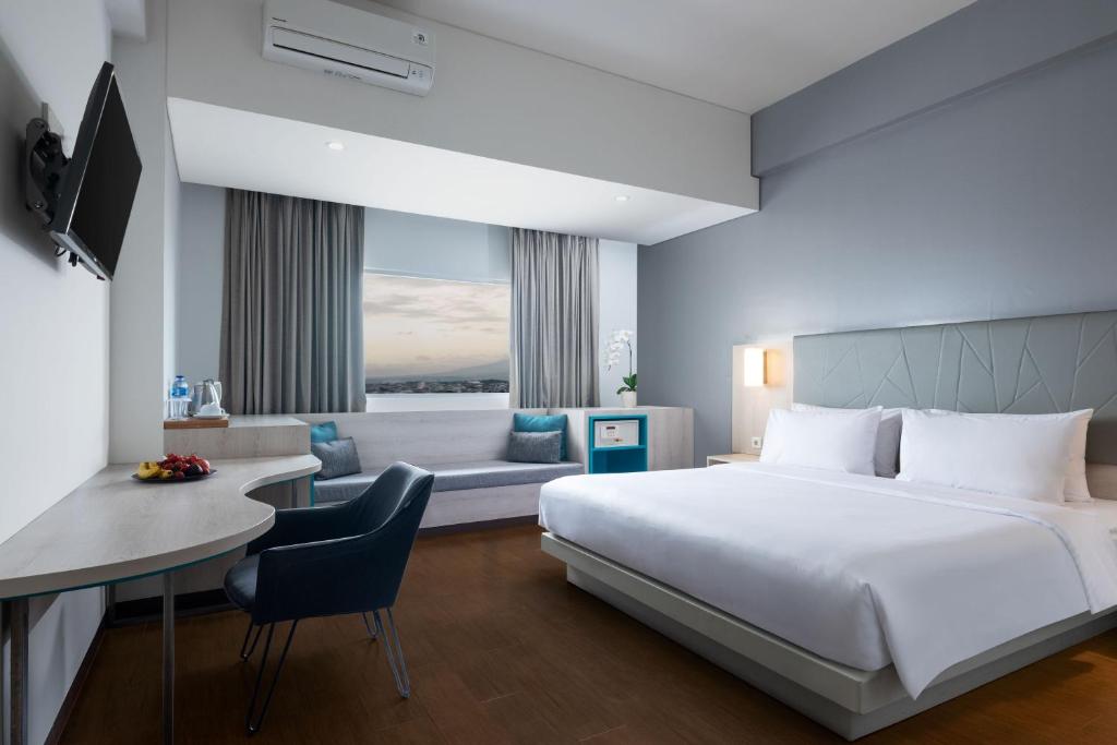 Hotel Santika Bogor - Tap to explore photos