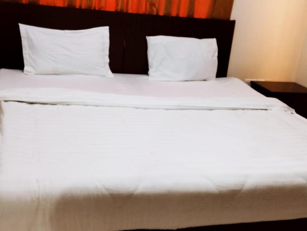 Al Basateen Hotel Apartment photo 2