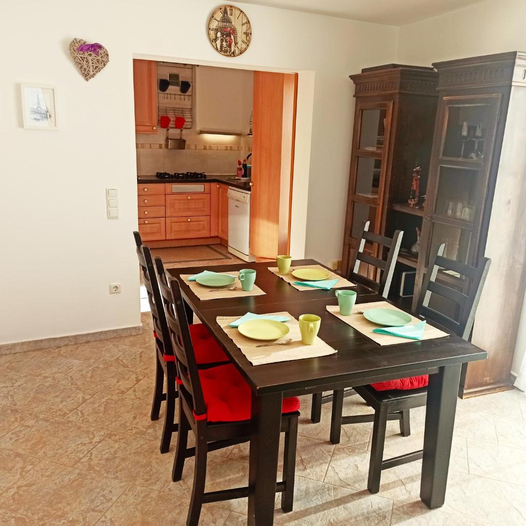 Lovely 2-Bed Finca with pool in Villa de Arico photo 3