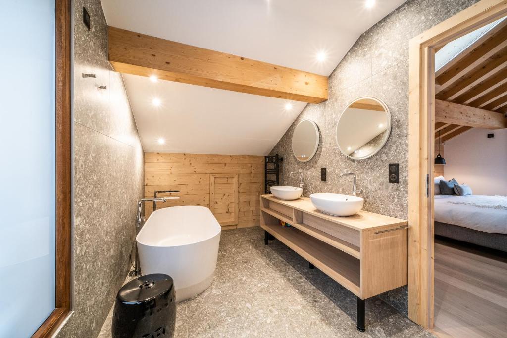 Chalet Arande Saint Gervais - by EMERALD STAY photo 3