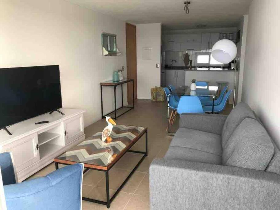 Espectacular Departamento en primera linea! 2d/2b photo 3