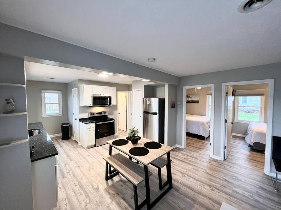Madison on the Lake Home with Lake Erie views & Pool in Wine Country! photo 1