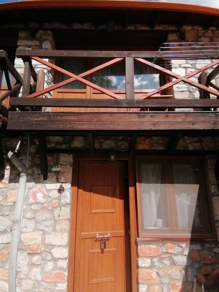 Traditional Stone Cottage in Palio Elatohori photo 1