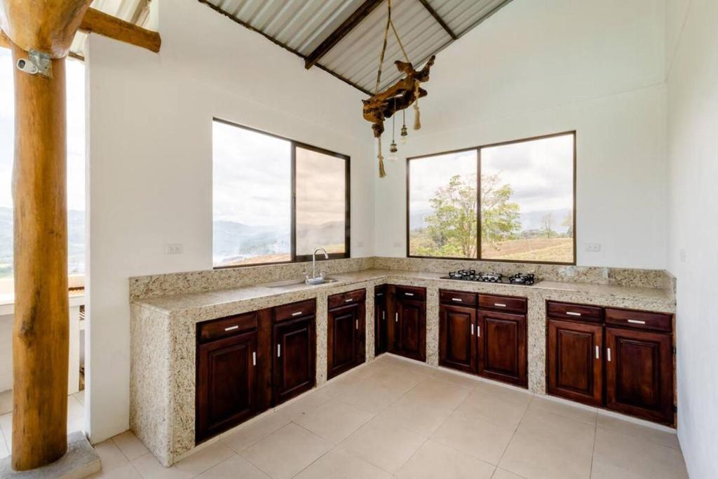 Rancho Bellavista, unique views, pool & wifi photo 4