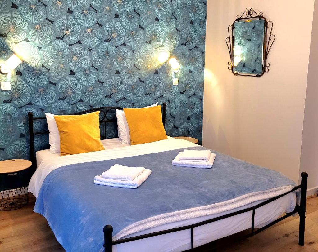 Brand new IRIS room with private bathroom and balcony photo 1
