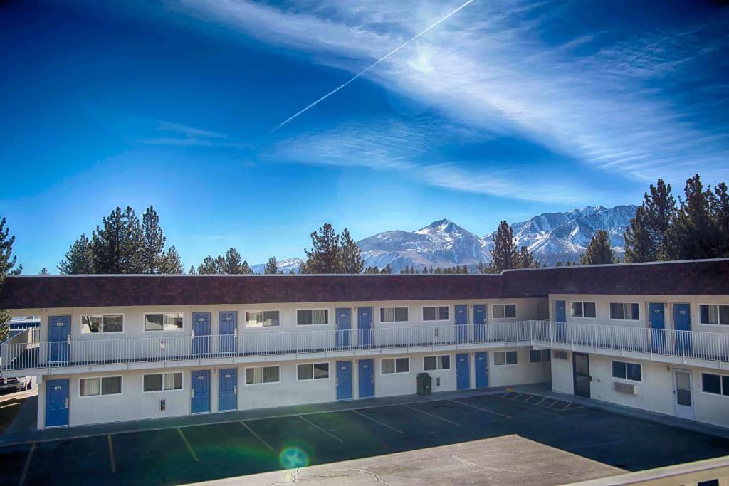 Motel 6-Mammoth Lakes, CA photo 1