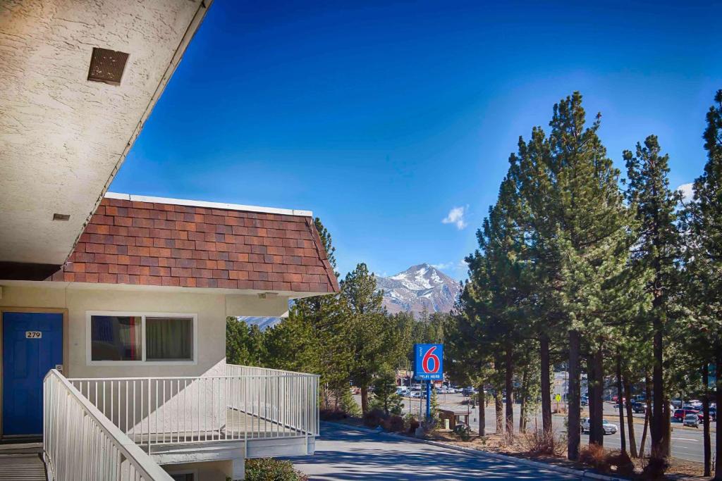 Motel 6-Mammoth Lakes, CA photo 3