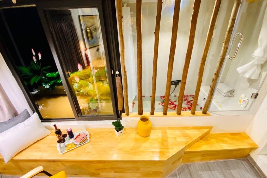 HomestayCHAT*InfinityTub2*Netflix*Hanoi*OldQuarter