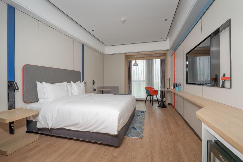 Holiday Inn Express Qingdao Northern West Coast, an IHG Hotel photo 3