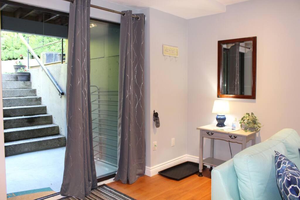 2-Bedroom basement suite with a separate entrance. photo 1