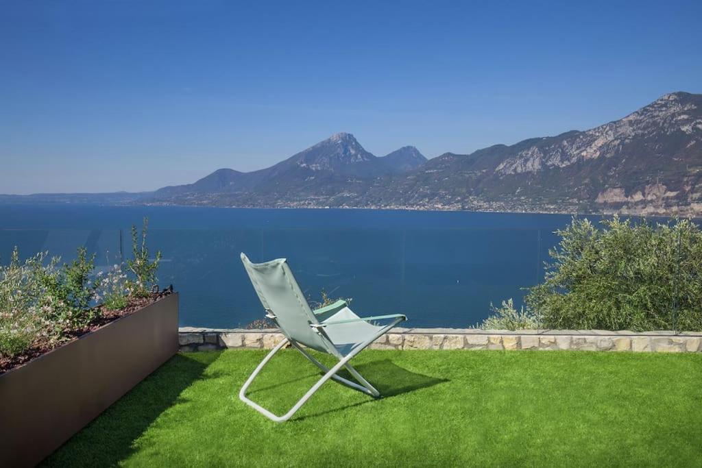 Villa Divina - APT Prima con piscina e vista lago photo 2