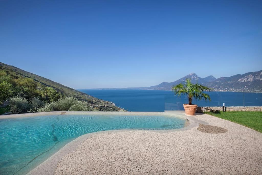 Villa Divina - APT Prima con piscina e vista lago photo 3