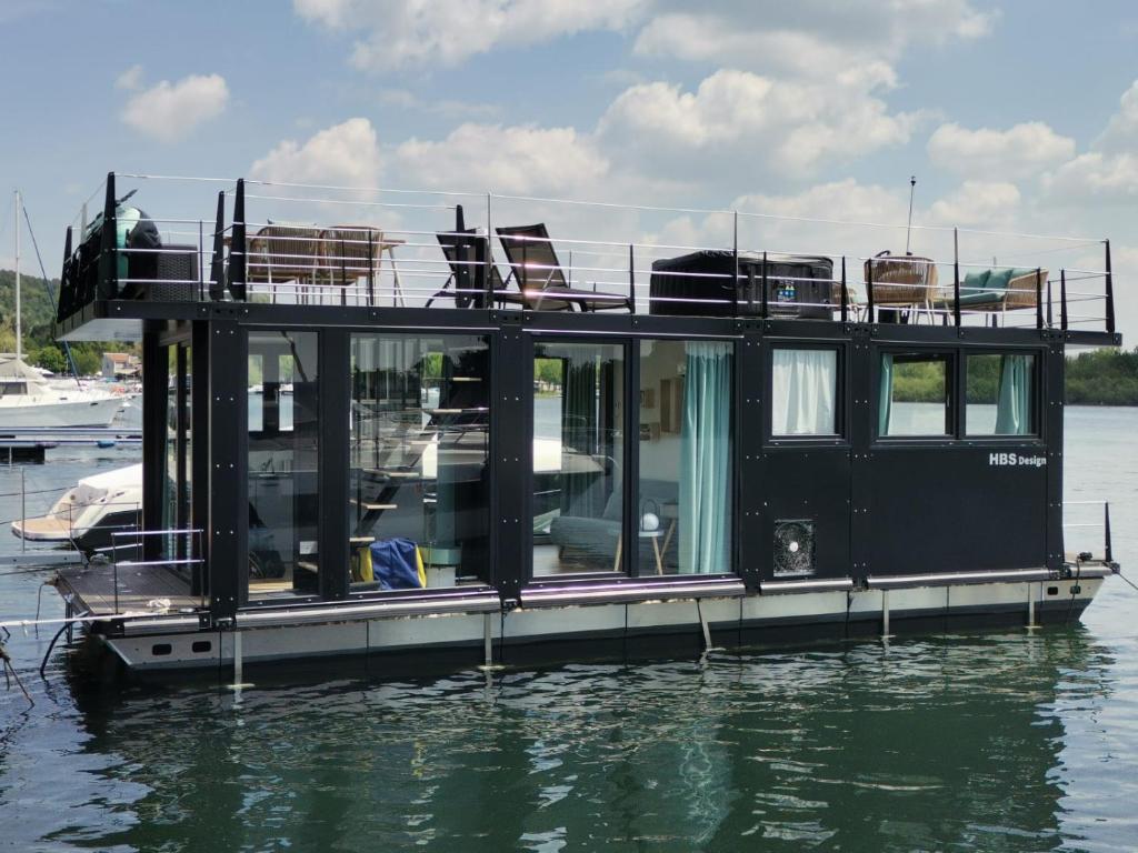 La Dolce Vita House Boat photo 3