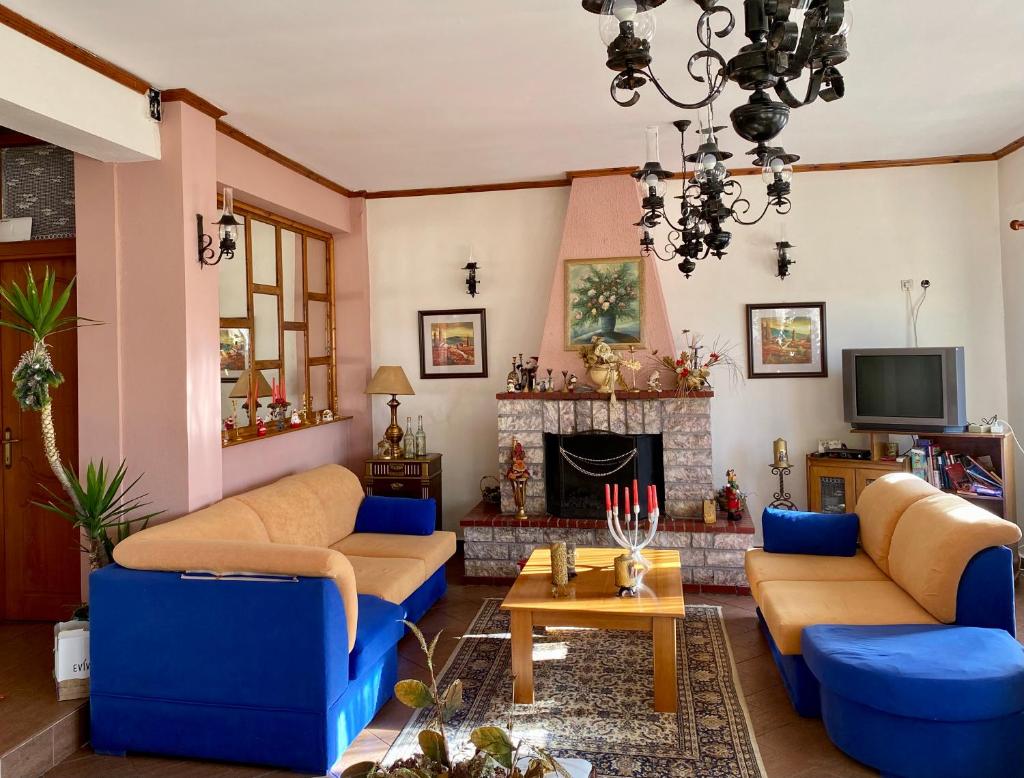 Eleni's Guesthouse photo 4