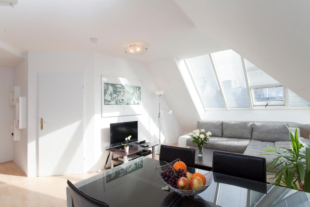 Апартаменты (Апартаменты с 2 спальнями - Пентхаус Mariannengasse 30a), Vienna-apartment-one Mariannengasse
