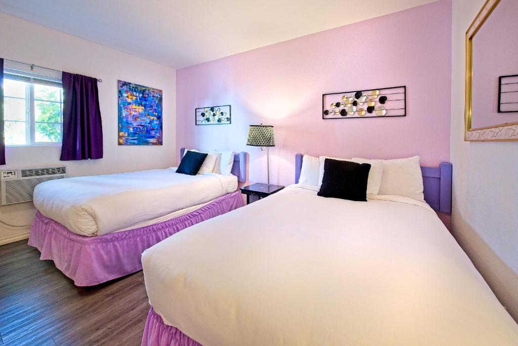 Inn at Palm Springs photo 3