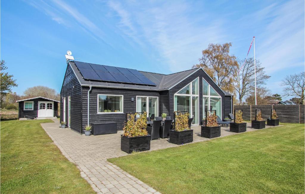 Stunning Home In Sams With 3 Bedrooms And Wifi