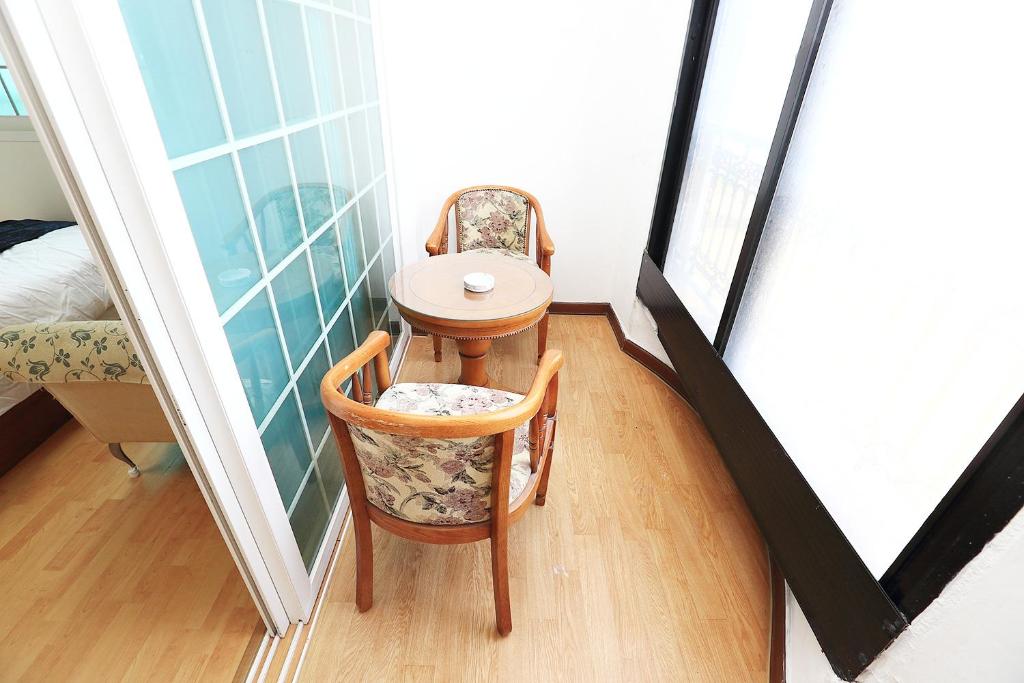 Sea View Room Type - Deluxe Suite with Sea View