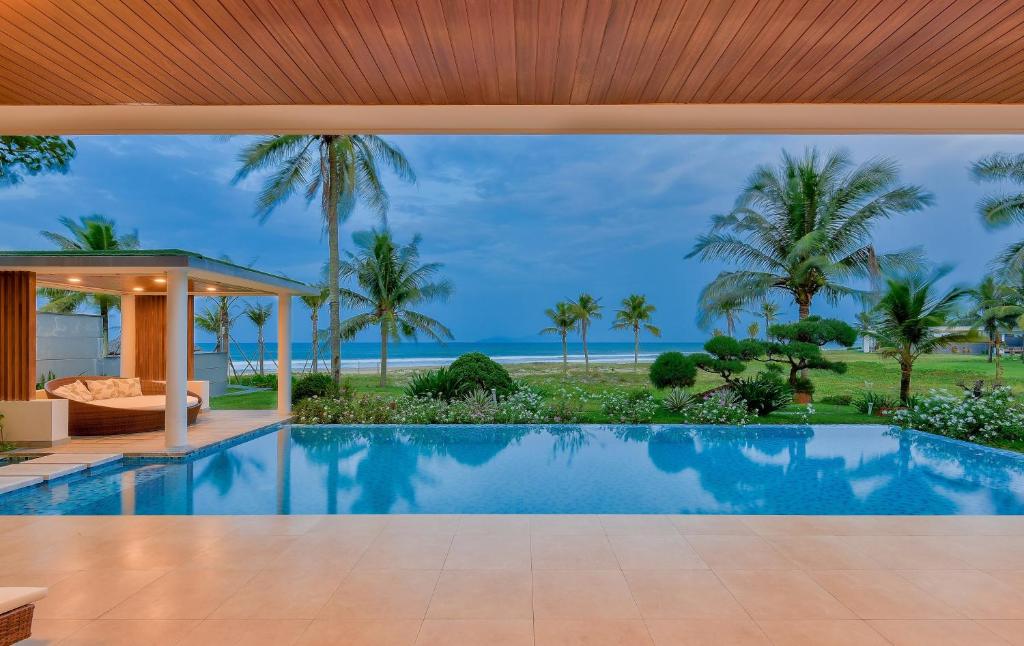 Ocean Luxury Villas Danang