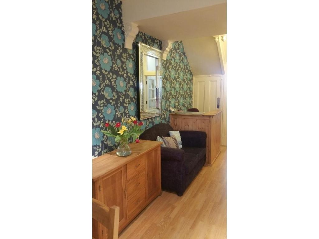 Diamonds Guest House photo 1