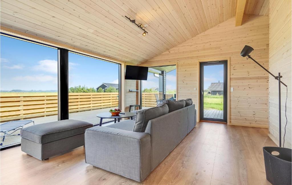 Awesome Home In Storvorde With 4 Bedrooms And Wifi photo 2