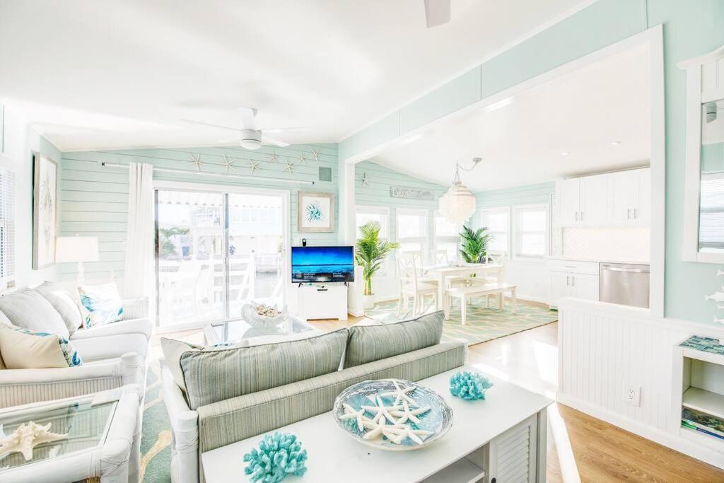 OCEANIA... water front cottage retreat ~ image