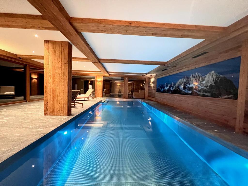 HIDEAWAY DESIGN CHALET by Belle Stay photo 2