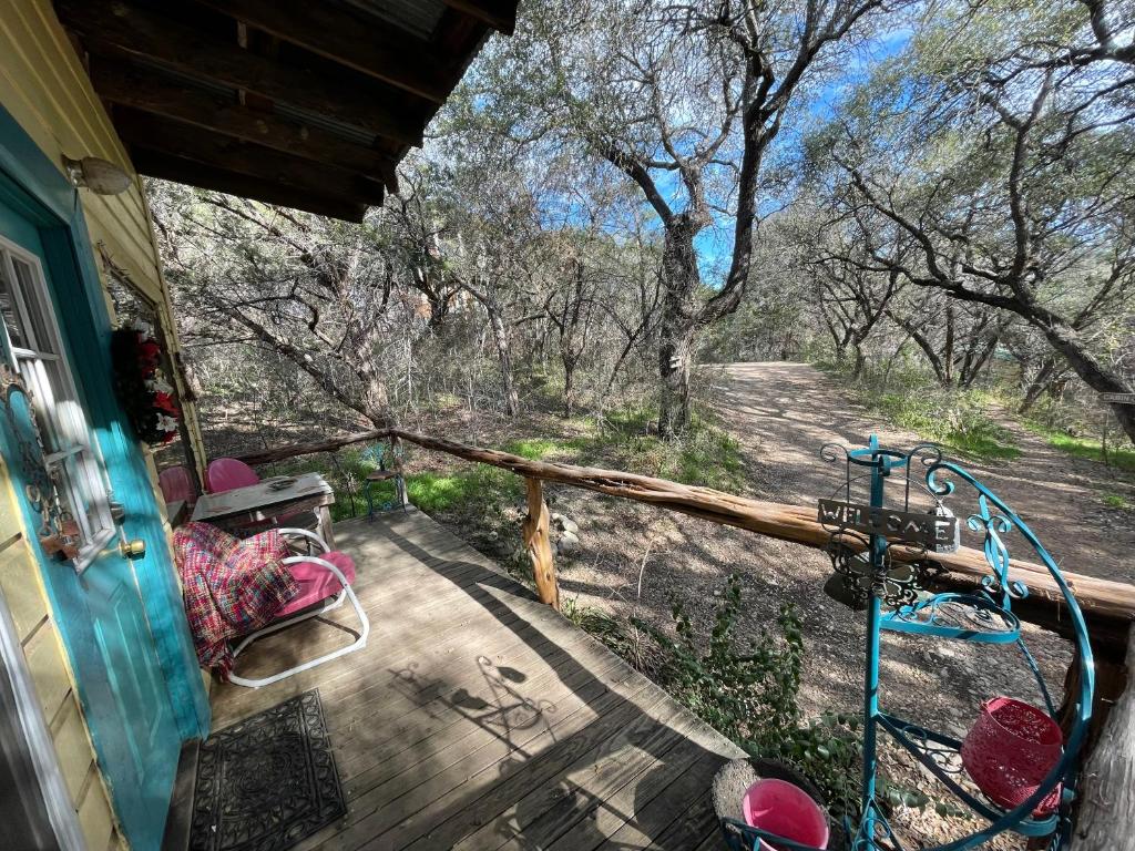 The Mexico Cabin at Creekside Camp & Cabins photo 4