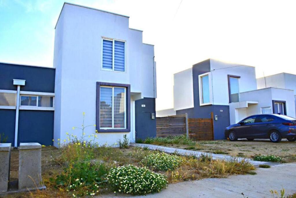 Hermosa Casa El Tabo nueva en condominio